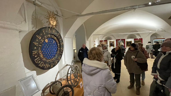 Успеть всё за 17 часов? Секрет старинных башенных часов в Александрове